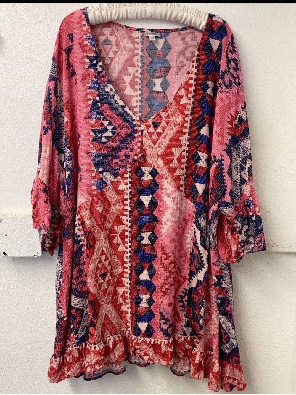 Avenue - Pink & Navy Geometric Boho style - Ruffle fisted half Sleeve Tunic - Picture 2 of 7